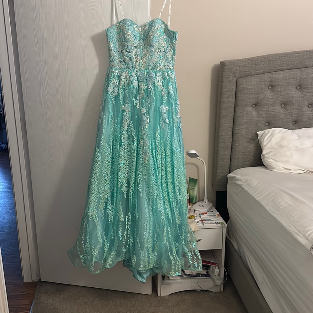 Camille Le Vie prom dress